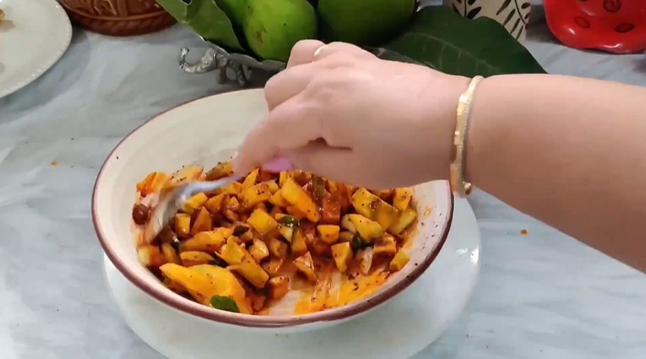 Tamil Style Instant Pickle